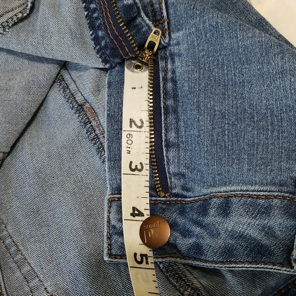 Embellished pockets jeans - Picture 5 of 7